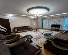 Satılır Yeni Tikili Elmlər akademiyası m., Yasamal r.