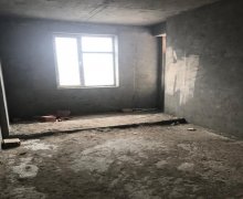 Satılır Yeni Tikili Qaraçuxur qəs., Suraxanı r.