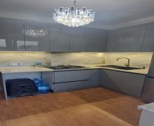 Satılır Köhnə Tikili İnşaatçılar m., Yeni Yasamal qəs., Yasamal r. Satılır Köhnə Tikili İnşaatçılar m., Yeni Yasamal qəs., Yasamal r.