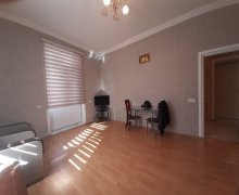 iceri seherde evlerin qiymeti İçərişəhər m., Səbail r.