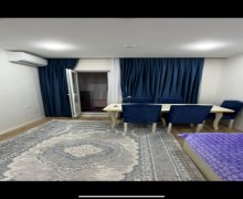 Satılır Köhnə Tikili Xalqlar dostluğu m., 8-ci kilometr, Nizami r.