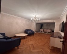 ehmedlide 3 otaqli evler Əhmədli m., Xətai r.