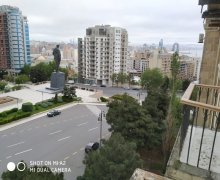 Satılır Köhnə Tikili Elmlər akademiyası m., Yasamal r.