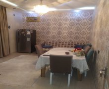 Satılır Yeni Tikili Qaraçuxur qəs., Suraxanı r.