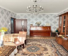 Satılır Köhnə Tikili İnşaatçılar m., Yasamal qəs., Yasamal r.