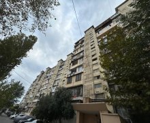 Satılır Köhnə Tikili Xalqlar dostluğu m., 8-ci kilometr, Nizami r. Satılır Köhnə Tikili Xalqlar dostluğu m., 8-ci kilometr, Nizami r.