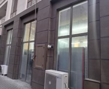 Kirayə (aylıq) Obyekt İnşaatçılar m., Yasamal r.