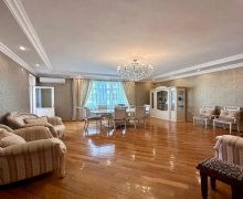 memar ecemide satilan evler Memar Əcəmi m., Nəsimi r.