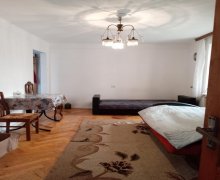 Satılır Köhnə Tikili Elmlər akademiyası m., Yasamal r. Satılır Köhnə Tikili Elmlər akademiyası m., Yasamal r.