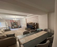 Satılır Yeni Tikili İnşaatçılar m., Yeni Yasamal qəs., Yasamal r.