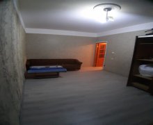 Satılır Köhnə Tikili Neftçilər m., Bakıxanov qəs., Sabunçu r.