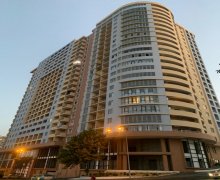 memar ecemide satilan evler Memar Əcəmi m., 9-cu mikrorayon, Binəqədi r.