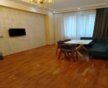 qara qarayevde satilan evler Qara Qarayev m., Nizami r.