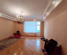 Satılır Yeni Tikili Bakıxanov qəs., Sabunçu r.