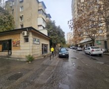 Satılır Köhnə Tikili İnşaatçılar m., Yasamal r.