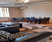 Satılır Yeni Tikili Əhmədli m., Əhmədli, Xətai r.