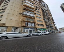 Satılır Yeni Tikili Azadlıq m., 8-ci mikrorayon, Binəqədi r. Satılır Yeni Tikili Azadlıq m., 8-ci mikrorayon, Binəqədi r.