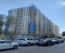 Satılır Yeni Tikili Elmlər akademiyası m., Yasamal qəs., Yasamal r.