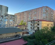 Satılır Köhnə Tikili İnşaatçılar m., Yasamal qəs., Yasamal r.