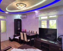 Satılır Köhnə Tikili Neftçilər m., 8-ci kilometr, Nizami r.