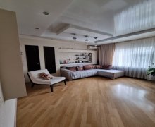 Satılır Köhnə Tikili Elmlər akademiyası m., Yasamal r.