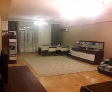 Satılır Yeni Tikili İnşaatçılar m., Yeni Yasamal qəs., Yasamal r.