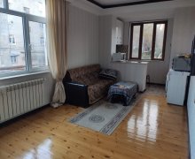 Satılır Köhnə Tikili Qaraçuxur qəs., Suraxanı r.