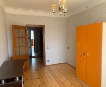 Satılır Köhnə Tikili Xalqlar dostluğu m., Nizami r.