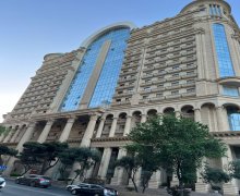 Satılır Yeni Tikili Elmlər akademiyası m., Yasamal r.