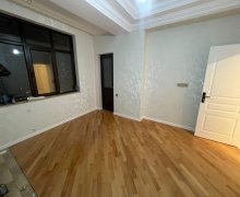 Satılır Yeni Tikili Memar Əcəmi m., 9-cu mikrorayon, Binəqədi r.