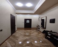 razinde 3 otaqli evler Neftçilər m., Bakıxanov qəs., Sabunçu r.