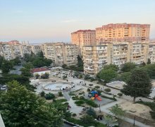 Satılır Yeni Tikili Memar Əcəmi m., 9-cu mikrorayon, Binəqədi r.