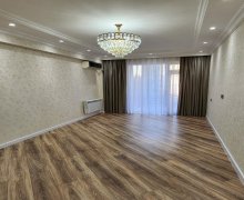 Satılır Yeni Tikili İnşaatçılar m., Yeni Yasamal qəs., Yasamal r.