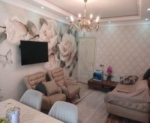 Satılır Köhnə Tikili Memar Əcəmi m., 9-cu mikrorayon, Binəqədi r.