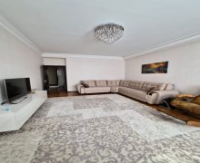 Satılır Yeni Tikili Memar Əcəmi m., Nəsimi r.