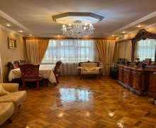 Satılır Köhnə Tikili Azadlıq m., Binəqədi r.