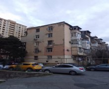 Satılır Köhnə Tikili İnşaatçılar m., Yasamal r.