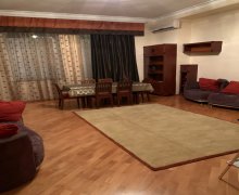 Kirayə (aylıq) Köhnə Tikili İçərişəhər m., Səbail r. Kirayə (aylıq) Köhnə Tikili İçərişəhər m., Səbail r.