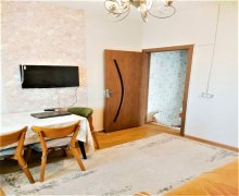 Satılır Köhnə Tikili Azadlıq m., 8-ci mikrorayon, Binəqədi r.