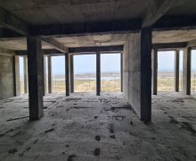 Satılır Yeni Tikili Suraxanı r.