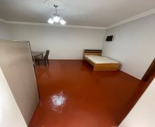 Kirayə (aylıq) Həyət evi/villa İnşaatçılar m., Yasamal qəs., Yasamal r.