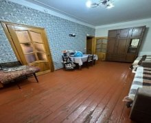 Satılır Köhnə Tikili Azadlıq m., 7-ci mikrorayon, Binəqədi r.