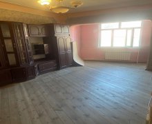 Satılır Köhnə Tikili Əhmədli m., Əhmədli, Xətai r.