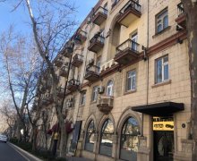 Satılır Köhnə Tikili Nizami m., Yasamal r.