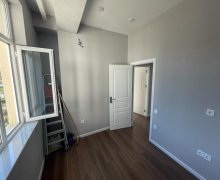 Satılır Yeni Tikili Qaraçuxur qəs., Suraxanı r.