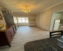 Satılır Köhnə Tikili İnşaatçılar m., Yeni Yasamal qəs., Yasamal r.