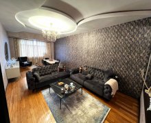 qara qarayevde satilan evler Qara Qarayev m., Nizami r.