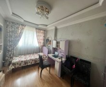 Satılır Köhnə Tikili Xalqlar dostluğu m., Xətai r.