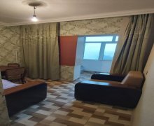 Satılır Köhnə Tikili Qaraçuxur qəs., Suraxanı r.