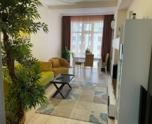 Satılır Yeni Tikili Elmlər akademiyası m., Yasamal qəs., Yasamal r.